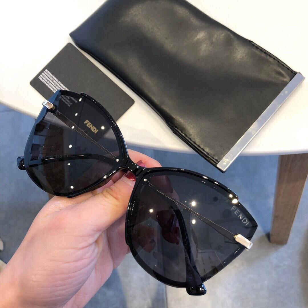 Fendi Men’s Sunglasses ASS650068